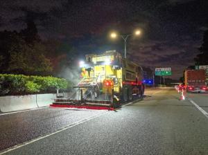 廣州 夜間超90%濕度2小時通車！ 快開微表處突破極限